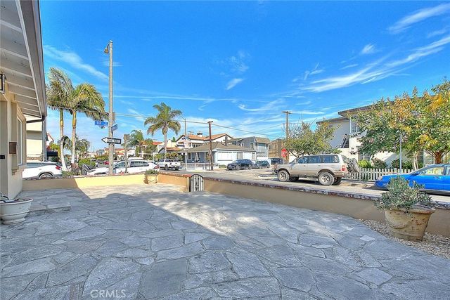 75 Claremont, Long Beach, CA 90803