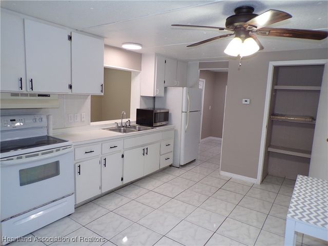 206 Palmetto Drive, Sebring, FL 33875