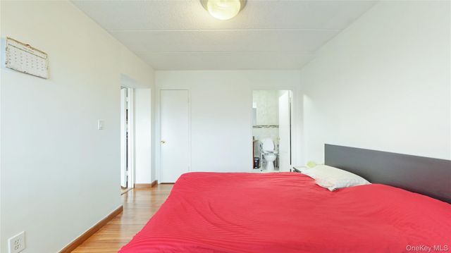 76-01 113th Street 6D, Forest Hills, NY 11375