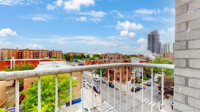 76-01 113th Street 6D, Forest Hills, NY 11375