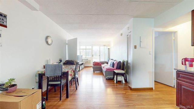 76-01 113th Street 6D, Forest Hills, NY 11375