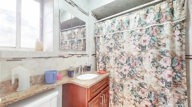 76-01 113th Street 6D, Forest Hills, NY 11375