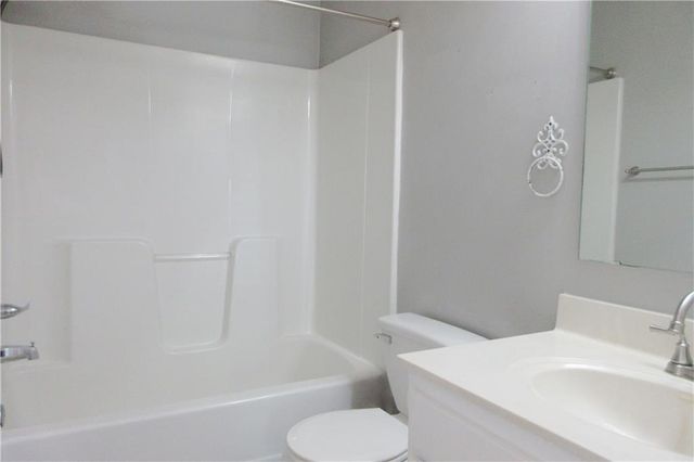 537 E Cheyenne Street, Gardner, KS 66030