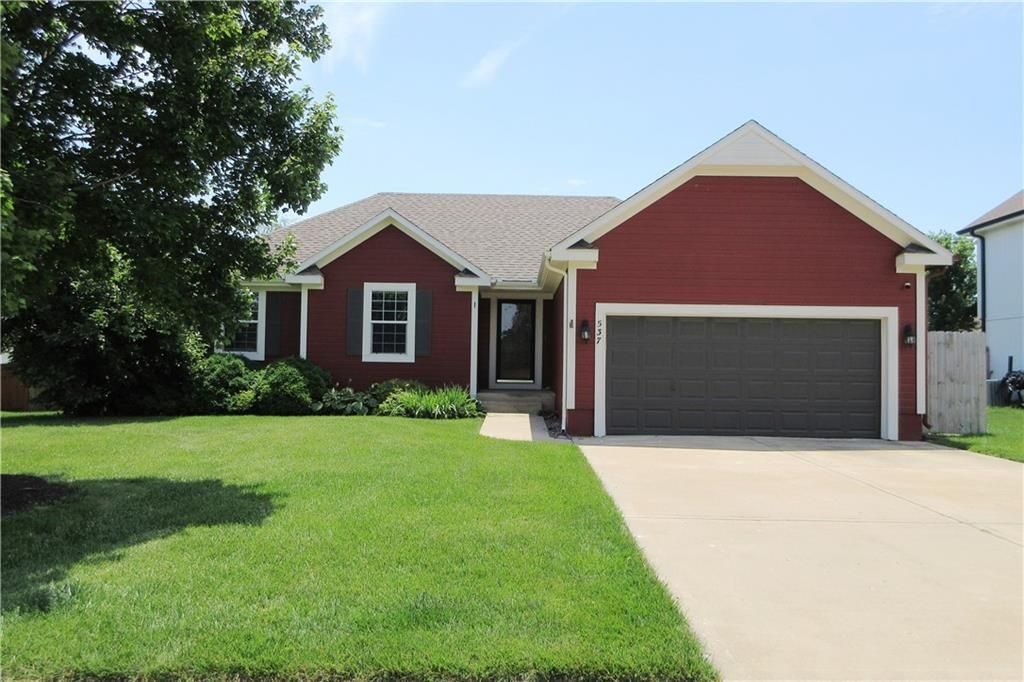 537 E Cheyenne Street, Gardner, KS 66030