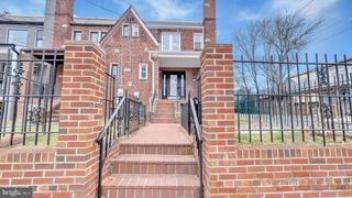 413 INGRAHAM ST NW #1, Washington, DC 20011