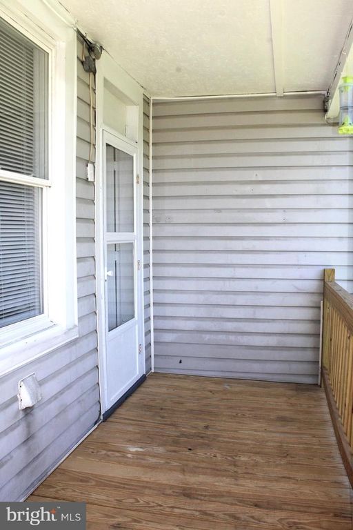 Image 10 of property listing at 215-217 E OFFUTT ST, Cumberland, MD 21502