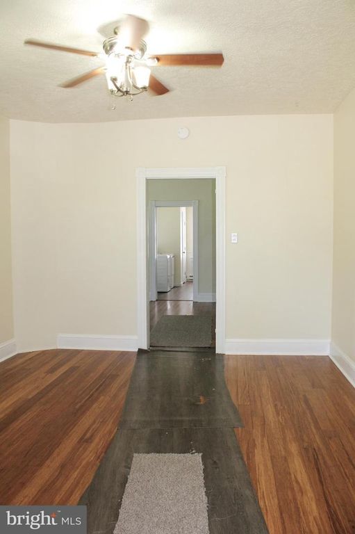 Image 14 of property listing at 215-217 E OFFUTT ST, Cumberland, MD 21502