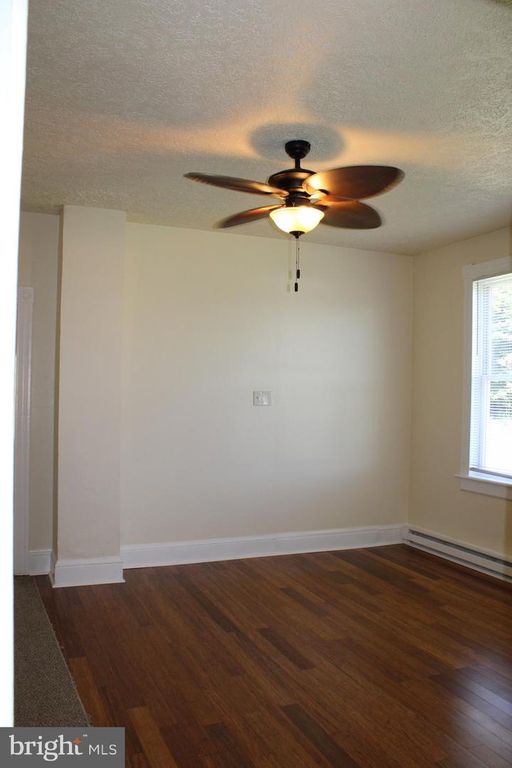 Image 23 of property listing at 215-217 E OFFUTT ST, Cumberland, MD 21502