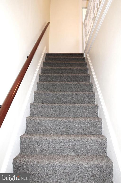 Image 32 of property listing at 215-217 E OFFUTT ST, Cumberland, MD 21502