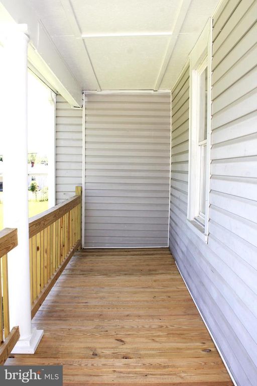 Image 4 of property listing at 215-217 E OFFUTT ST, Cumberland, MD 21502