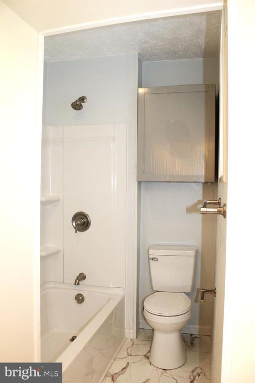 Image 46 of property listing at 215-217 E OFFUTT ST, Cumberland, MD 21502