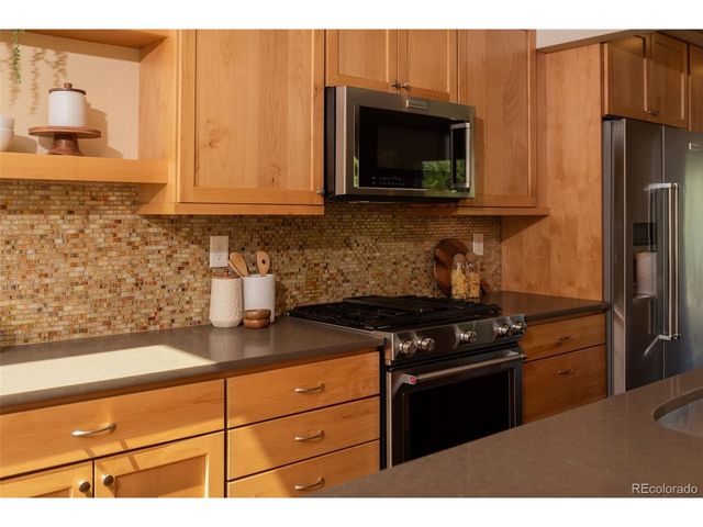 13827 W 65th Dr, Arvada, CO 80004