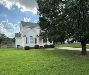 404 Springside Drive, Holly Springs, NC 27540