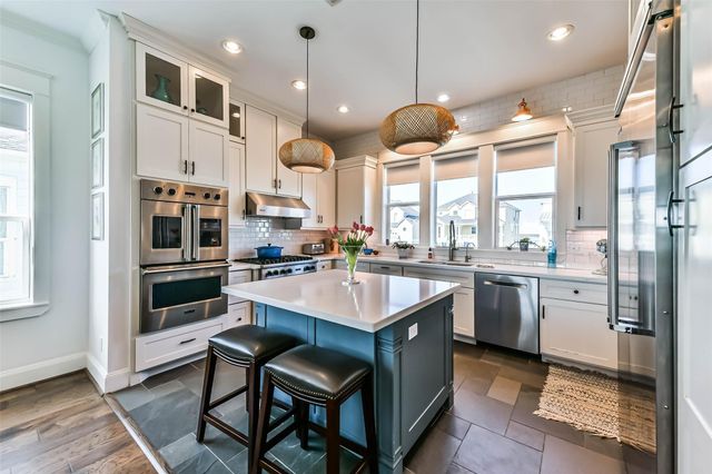 4118 Sand Hill Court, Galveston, TX 77554