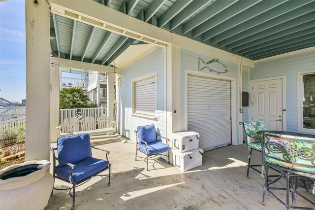 4118 Sand Hill Court, Galveston, TX 77554