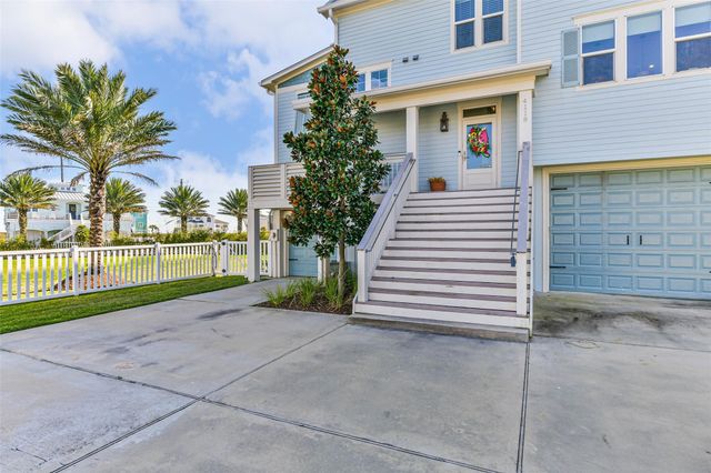 4118 Sand Hill Court, Galveston, TX 77554