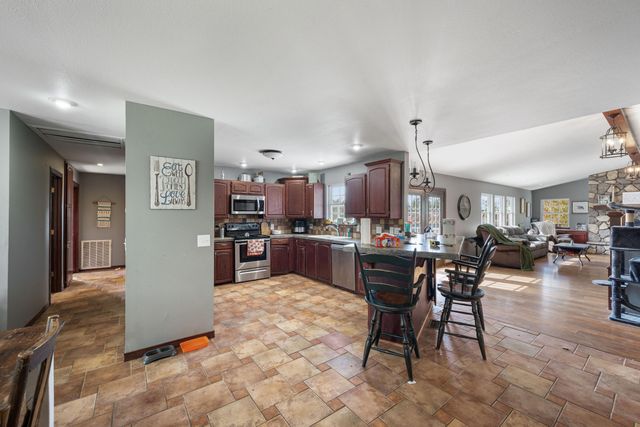 535 Dove Road, Goodman, MO 64843