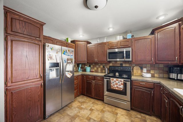 535 Dove Road, Goodman, MO 64843