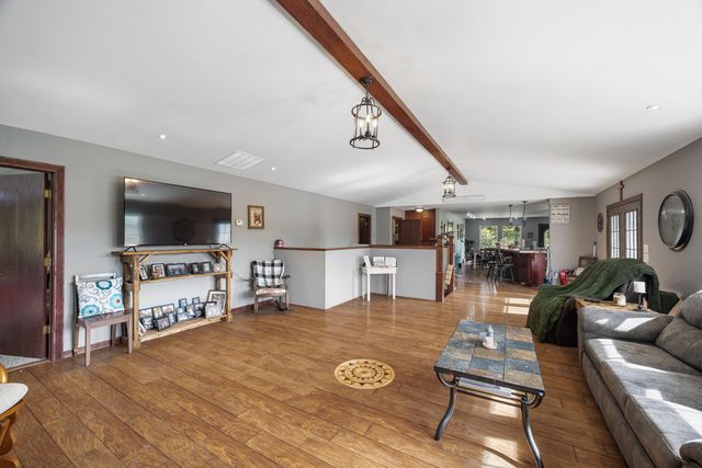 535 Dove Road, Goodman, MO 64843