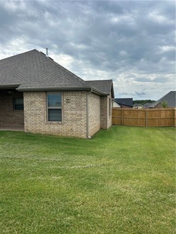 2000 Dobbs Street, Pea Ridge, AR 72751