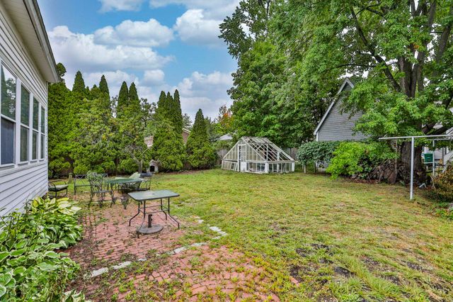 17 Prescott Street, Nashua, NH 03064