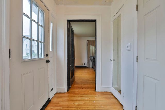 17 Prescott Street, Nashua, NH 03064