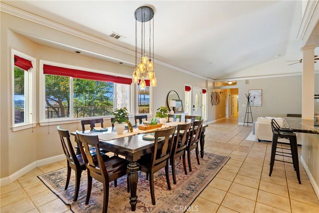8580 Warren, Paso Robles, CA 93446