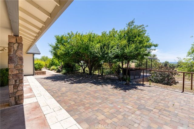 8580 Warren, Paso Robles, CA 93446