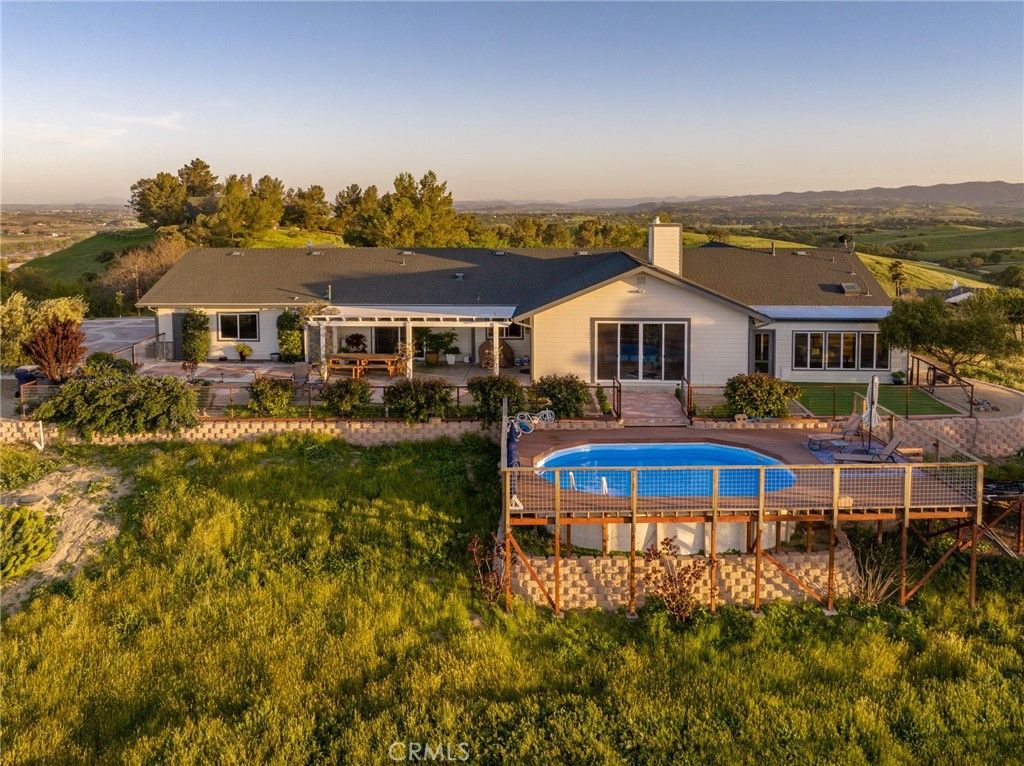 8580 Warren, Paso Robles, CA 93446
