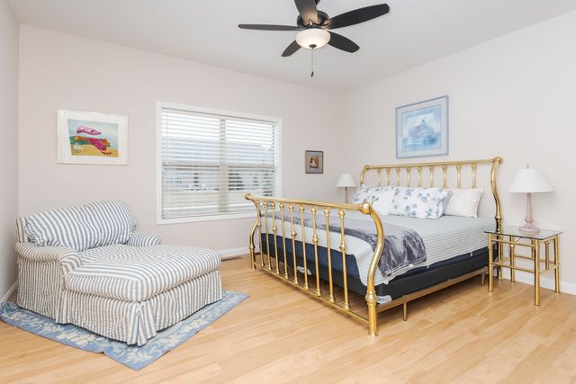 1906 Dunraven Road, Bloomington, IL 61704