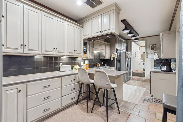 11300 N Pennsylvania 169, Oklahoma City, OK 73120