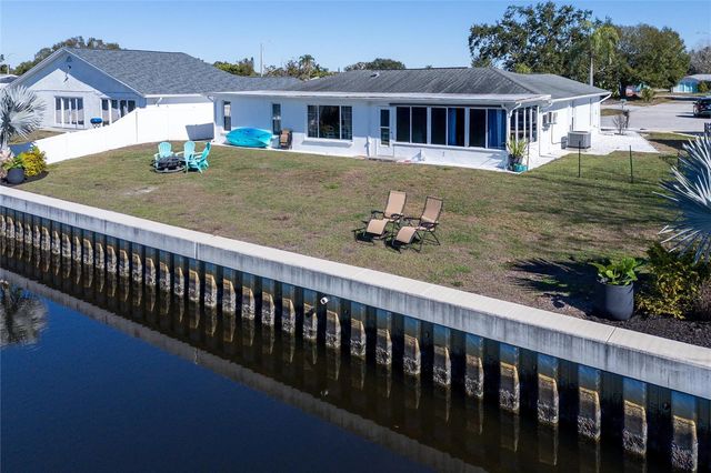 1053 GRAND BOULEVARD, Holiday, FL 34690