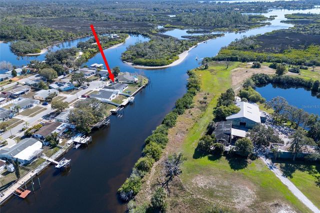 1053 GRAND BOULEVARD, Holiday, FL 34690