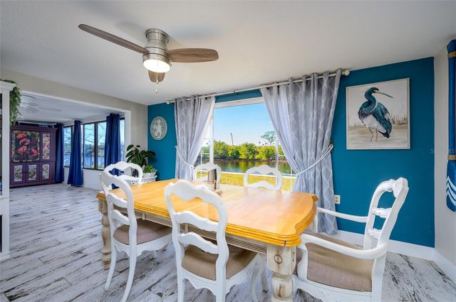 1053 GRAND BOULEVARD, Holiday, FL 34690