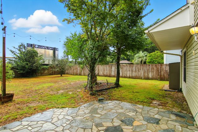 24 NW Cinderella Lane, Fort Walton Beach, FL 32547