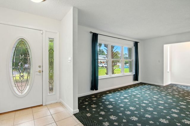 24 NW Cinderella Lane, Fort Walton Beach, FL 32547