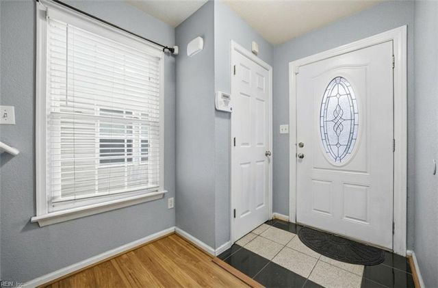 1914 County ST, Portsmouth, VA 23704