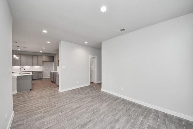 2106 Della Lakes Court, Fresno, TX 77545