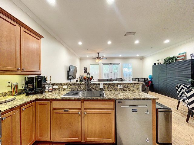 3210 W HORATIO STREET 10, Tampa, FL 33609