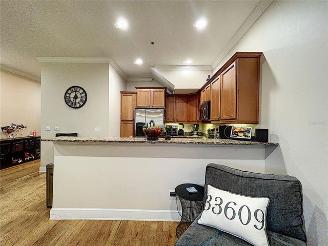 3210 W HORATIO STREET 10, Tampa, FL 33609