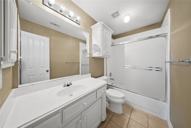 4100 Parkview Court, Bedford, TX 76021