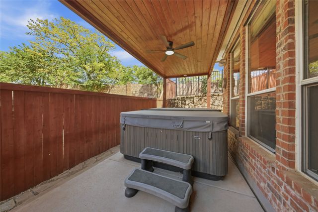 4100 Parkview Court, Bedford, TX 76021
