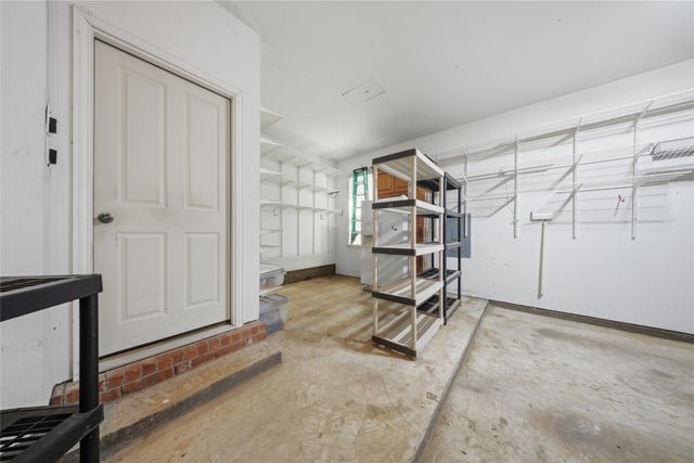 4100 Parkview Court, Bedford, TX 76021