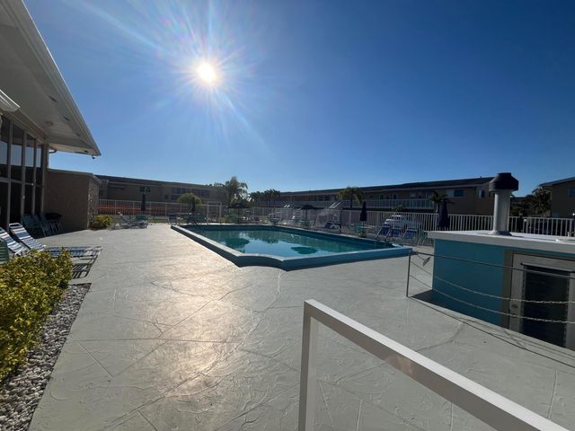 2191 NE 1st Court 203, Boynton Beach, FL 33435