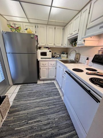 2191 NE 1st Court 203, Boynton Beach, FL 33435