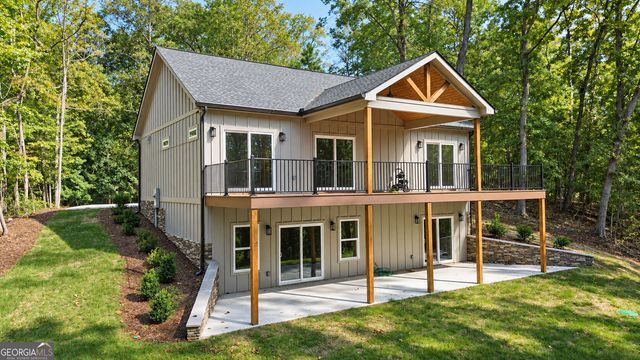 420 Lake Place Drive, Lavonia, GA 30553