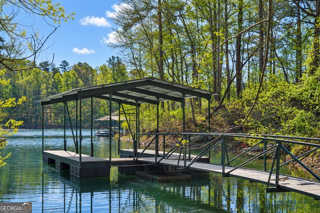 420 Lake Place Drive, Lavonia, GA 30553