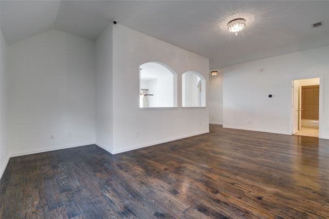 303 San Marcos Drive, Irving, TX 75039