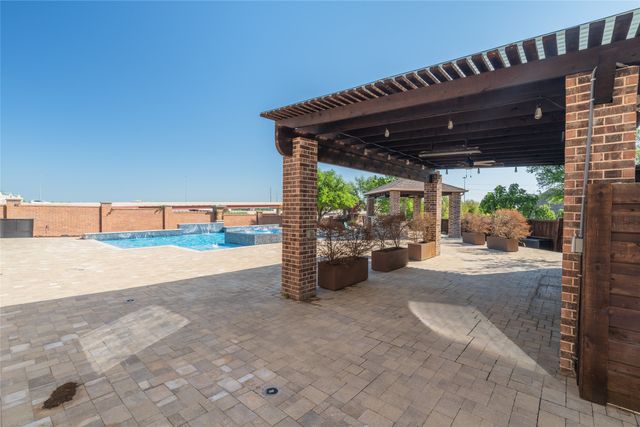 303 San Marcos Drive, Irving, TX 75039