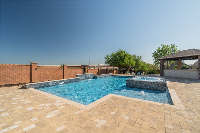 303 San Marcos Drive, Irving, TX 75039